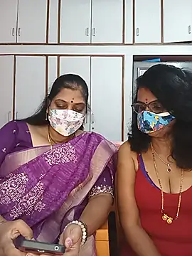Snapshot of Kannada_telugu_lesbians chatting on June 2026 05:01:02 PM Kannada telugu lesbians online show from June 2026 05:01:02 PM