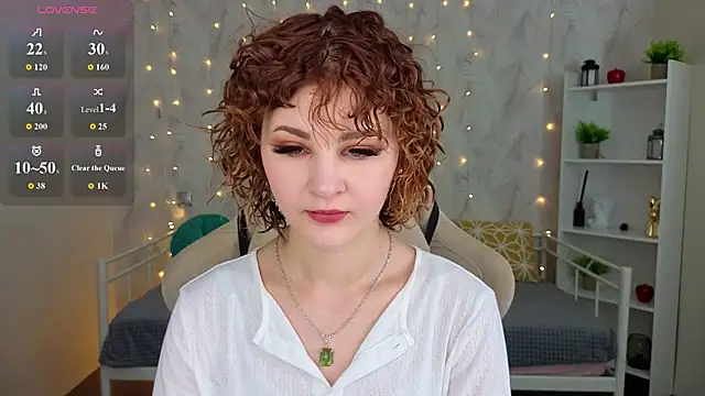 Snapshot of Kira__Fluffy chatting on July 2026 05:32:02 AM Kira Fluffy online show from July 2026 05:32:02 AM