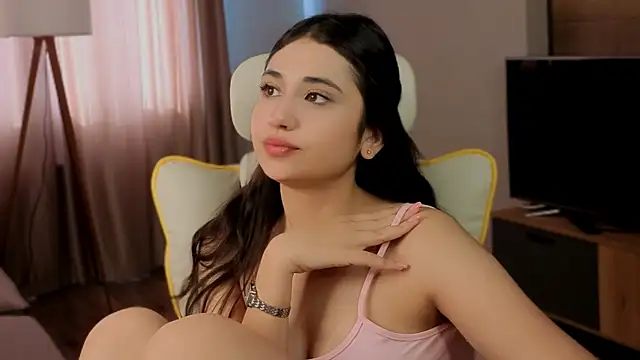 honeylanaa online show from June 2026 04:34:02 AM