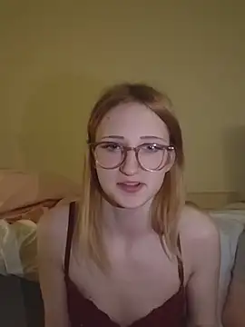 LauraundSteve  online show from May 2026 07:21:02 PM