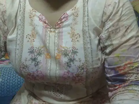 Snapshot of Begum_jan93 chatting on June 2026 04:24:02 PM Begum jan93 online show from June 2026 04:24:02 PM