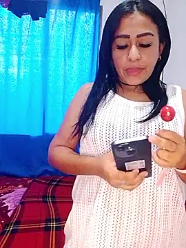 Scarlet 01  online show from May 2026 06:15:02 PM