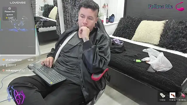 Snapshot of inkedsinners_ chatting on June 2026 12:55:02 PM inkedsinners online show from June 2026 12:55:02 PM