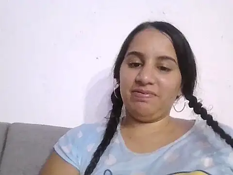 Snapshot of tifanny27 chatting on May 2026 09:38:01 PM tifanny27 online show from May 2026 09:38:01 PM