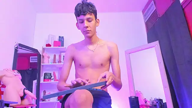 Snapshot of my_temptation_Dante_hot chatting on May 2026 07:10:02 PM my temptation Dante hot online show from May 2026 07:10:02 PM