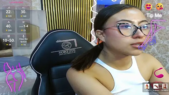 Snapshot of Amhira_Tay chatting on June 2026 11:46:01 AM Amhira Tay online show from June 2026 11:46:01 AM