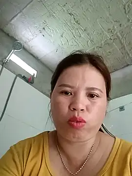 Snapshot of -Yeyi- chatting on June 2026 09:34:01 AM -Yeyi- online show from June 2026 09:34:01 AM