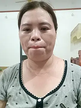 Snapshot of -Yeyi- chatting on June 2026 04:16:02 PM -Yeyi- online show from June 2026 04:16:02 PM