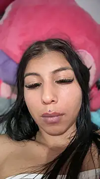 Snapshot of ariella_lovee chatting on May 2026 12:07:02 AM ariella lovee online show from May 2026 12:07:02 AM