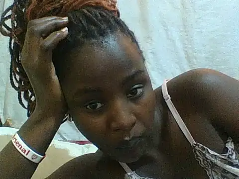 Snapshot of Sexxy-skinny chatting on June 2026 11:10:01 AM Sexxy-skinny online show from June 2026 11:10:01 AM