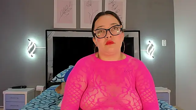 zoe curvyy online show from June 2026 12:08:01 PM