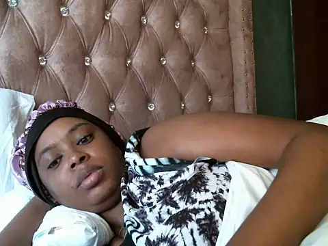pretty zii online show from July 2026 07:04:02 AM