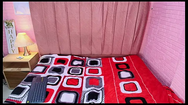 Snapshot of mnicollesweet_pri chatting on July 2026 02:05:17 AM mnicollesweet pri online show from July 2026 02:05:17 AM