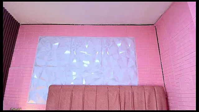 Snapshot of mnicollesweet_pri chatting on July 2026 03:35:02 AM mnicollesweet pri online show from July 2026 03:35:02 AM