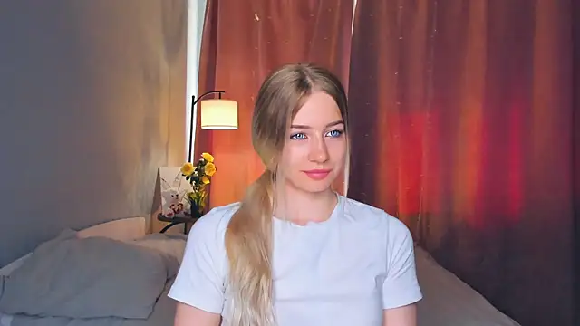 Snapshot of DeniseMekus chatting on July 2026 07:43:01 AM DeniseMekus online show from July 2026 07:43:01 AM
