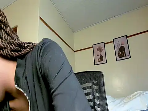 Snapshot of Ebonyqueen111 chatting on July 2026 11:24:02 AM Ebonyqueen111 online show from July 2026 11:24:02 AM