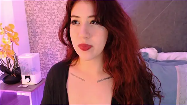 Snapshot of AbrilSnow chatting on July 2026 11:56:02 AM AbrilSnow online show from July 2026 11:56:02 AM