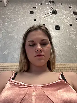 Snapshot of la_lisa_ chatting on June 2026 06:49:02 AM la lisa online show from June 2026 06:49:02 AM