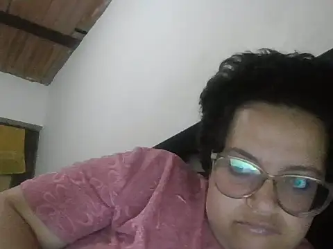 Snapshot of Cristal1039 chatting on July 2026 02:41:01 PM Cristal1039 online show from July 2026 02:41:01 PM