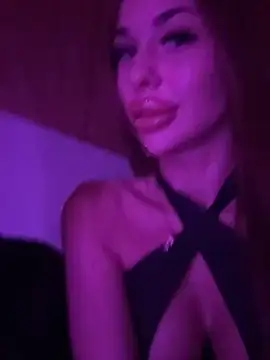 BadKitty01 online show from May 2026 04:20:02 AM