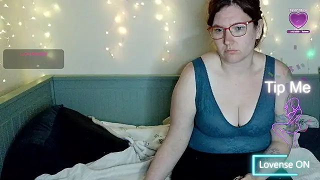 PhoenixNoir online show from May 2026 03:23:01 AM