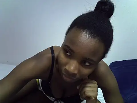Snapshot of lee_shaz chatting on June 2026 04:05:01 PM lee shaz online show from June 2026 04:05:01 PM