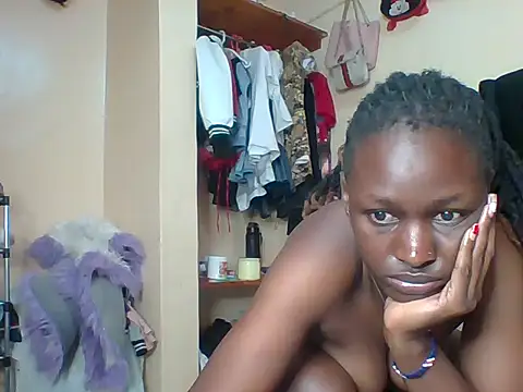 Snapshot of petite_cuteass chatting on May 2026 03:37:02 AM petite cuteass online show from May 2026 03:37:02 AM
