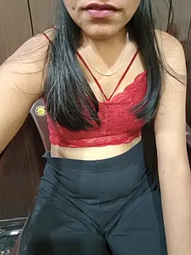 Snapshot of Shanaya_001 chatting on May 2026 05:03:02 AM Shanaya 001 online show from May 2026 05:03:02 AM