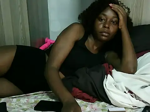 Snapshot of princess_aishy chatting on June 2026 04:40:01 AM princess aishy online show from June 2026 04:40:01 AM