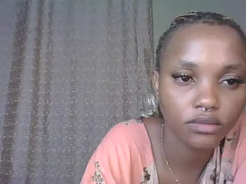 Snapshot of PrettyT5 chatting on June 2026 05:52:01 PM PrettyT5 online show from June 2026 05:52:01 PM
