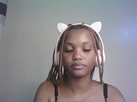 Snapshot of PrettyT5 chatting on July 2026 08:46:02 PM PrettyT5 online show from July 2026 08:46:02 PM