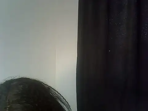Snapshot of Luna_en_Gee chatting on May 2026 05:03:01 AM Luna en Gee online show from May 2026 05:03:01 AM