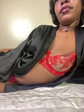 Snapshot of secxy-Petite chatting on July 2026 10:12:02 PM secxy-Petite online show from July 2026 10:12:02 PM
