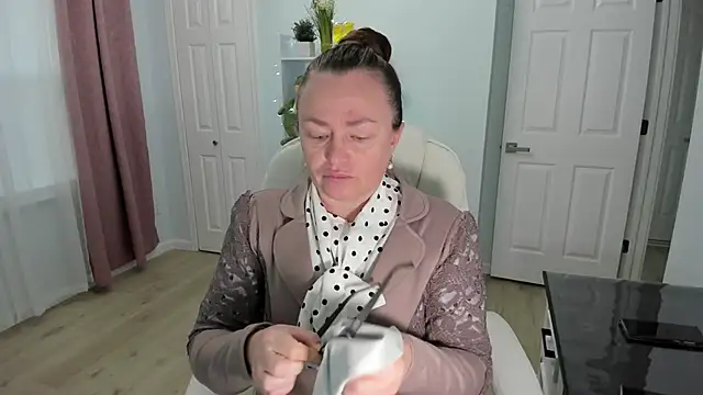 Vika73 online show from December 2024 01:12:02 PM