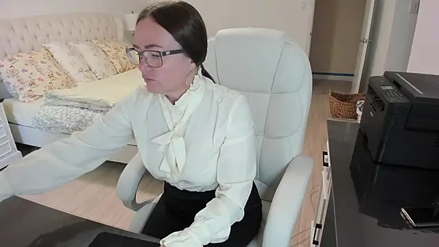 Vika73 online show from September 2025 12:59:02 PM