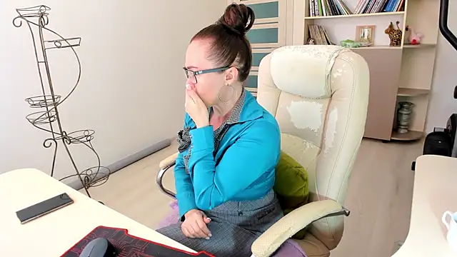 Vika73 online show from November 2025 08:02:02 AM