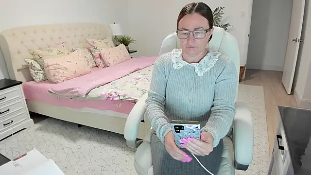 Vika73 online show from July 2026 11:47:02 AM