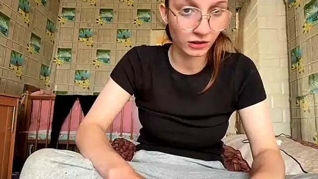 SparkleJebb online show from June 2026 04:22:02 PM