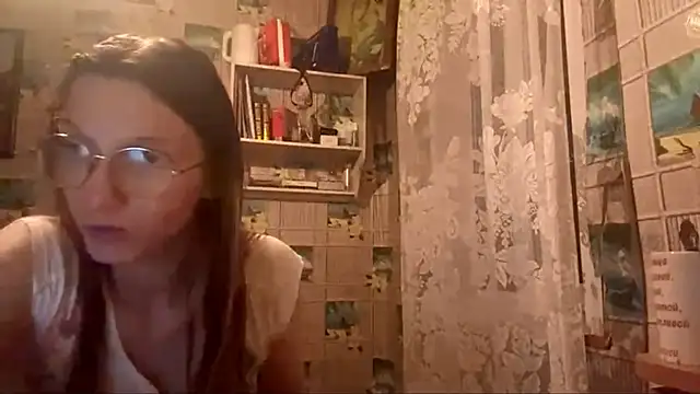 SparkleJebb online show from July 2026 07:02:02 PM