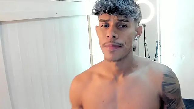 Snapshot of Joao_da_silva19 chatting on June 2026 01:03:01 PM Joao da silva19 online show from June 2026 01:03:01 PM