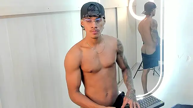 Snapshot of Joao_da_silva19 chatting on June 2026 01:19:02 PM Joao da silva19 online show from June 2026 01:19:02 PM