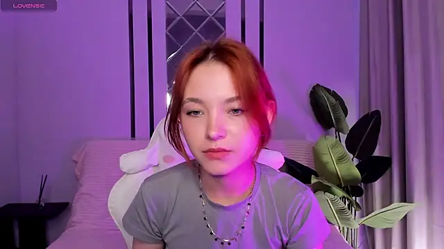 New Web Girl online show from May 2026 11:18:02 AM
