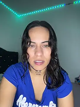 MadisonYoung000 online show from June 2026 07:05:01 PM