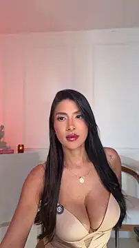 Anny Honeey online show from May 2026 01:28:01 PM