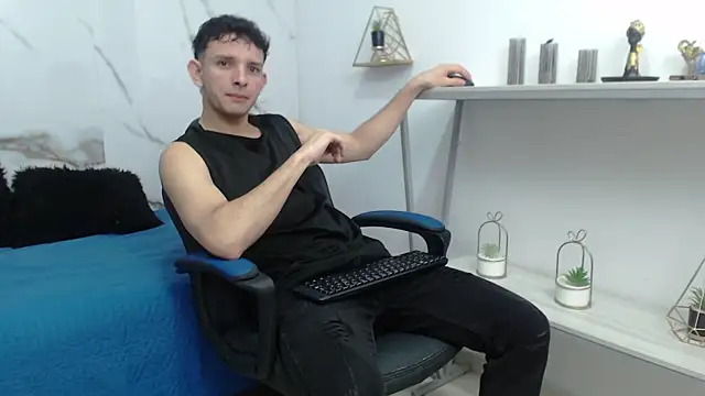 Snapshot of keen_black_ chatting on May 2026 02:53:02 AM keen black online show from May 2026 02:53:02 AM