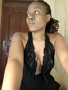 Snapshot of lillyfreak chatting on June 2026 08:35:01 PM lillyfreak online show from June 2026 08:35:01 PM