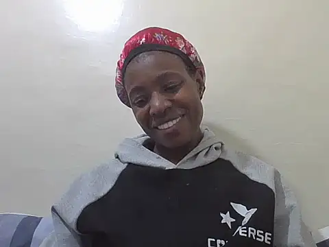 Snapshot of Eebony_Bubbly chatting on June 2026 06:21:02 PM Eebony Bubbly online show from June 2026 06:21:02 PM