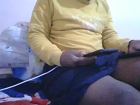 Snapshot of queenm5 chatting on July 2026 03:33:02 AM queenm5 online show from July 2026 03:33:02 AM