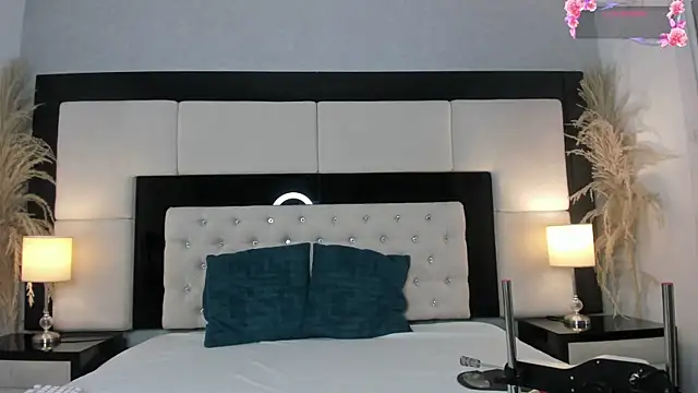 SummerLuna online show from June 2026 03:53:02 AM