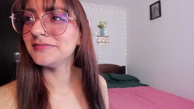 Snapshot of Lucy_Doll85 chatting on June 2026 11:03:01 PM Lucy Doll85 online show from June 2026 11:03:01 PM